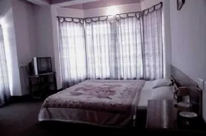 Hotel The Komfort Inn - Image 5