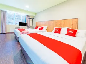 Cool Hotel - Image 3