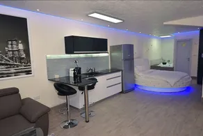 Jordan Luxury Suite - Image 3