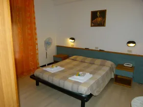 Hotel Olivi - Image 2