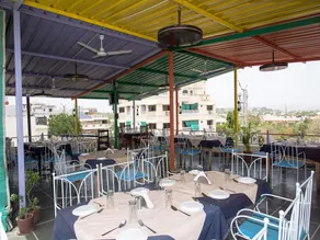 Hotel Manwar - Image 5