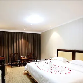 Linghai Hotel (Qinhuangdao Road Branch) - Image 3