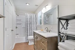 The Authentic Atx Experience Estate 5 Bedroom Home - Image 4
