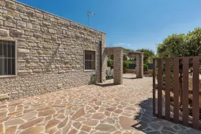 Riva Del Conte - Image 3