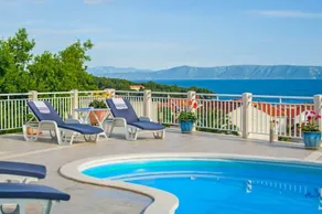 Villa Jure - with pool - Image 5
