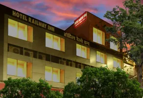 Hotel Railway Inn - Image 4