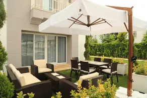 Moyo Luxury Hotel & Beach - Image 4
