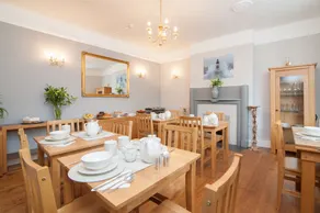 Clayton Guest House - Image 5