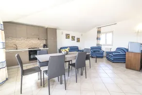 Country Inn - Image 2