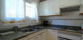 Casa con piscina comunitaria estartit - Image 5