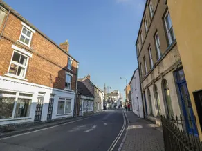 4 Gloucester House - Image 3