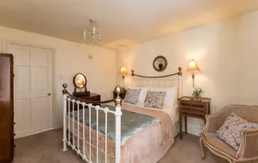 Wheatsheaf Cottage - Image 2