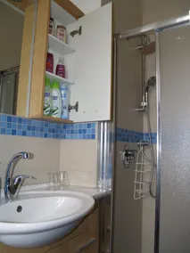 Guy Family Guestroom's - Image 5