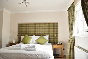 The Lord Crewe Hotel - Image 2