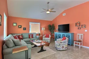 Seabbatical - 3 Br Home - Image 2