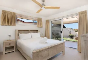 Point Witonga - Family Home with Water Views - Image 2