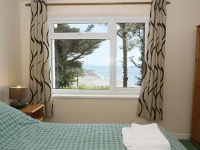 Sea Breeze - Image 2