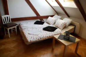 Generous Attic Apartment - Image 3
