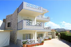Theodosia apt Swim sunbathe beachfront - Image 5