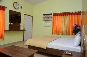 Hotel Green Park - Image 2