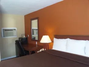 Starlite Motel Many - Image 4