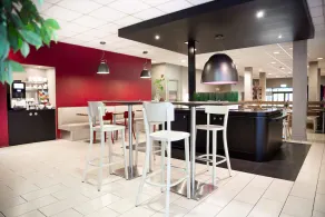 Campanile Swindon - Image 4