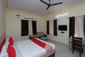 OYO 23382 Sai Gourav Residence - Image 4