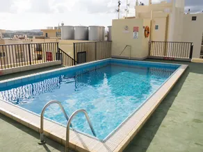 Huli Hotel & Apartments - Image 2
