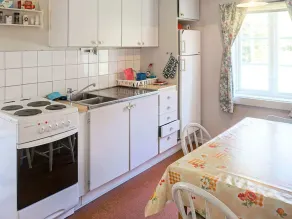 5 Person Holiday Home in Tingsryd - Image 4