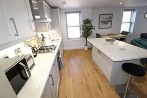 Middle Chine - 2 Bedroom Holiday Home - Image 5