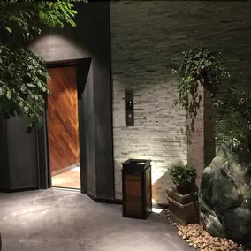 Huadigang Yueting Concept Hotel - Image 3