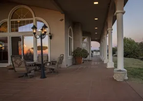 Lakeview Villa - Image 4