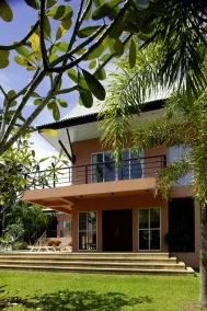Breda Beach Villa - Image 3
