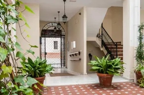 Las Cruces Apartamentos - Image 3