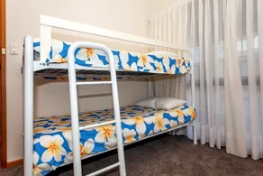 Bay Parklands, Townhouse 15, 2 Gowrie Avenue - Image 3