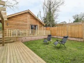 Elm Lodge - Image 3