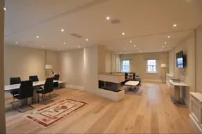 Pierce Brosnan Suite by 5STARSTAY - Image 2