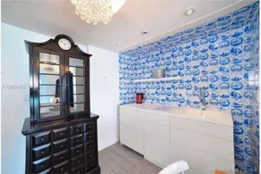 Amazing Place with Pool and Bay View - Image 4