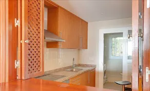 2 Bedrooms Apartment with Garden View - Image 3