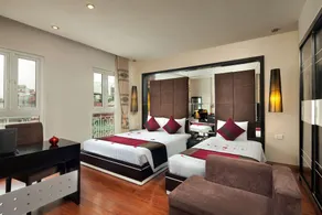 Golden Sun Moment Hotel - Image 2