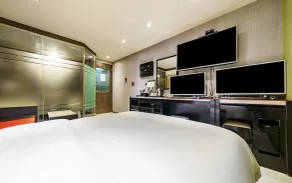 Sol Hotel - Image 3