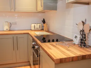 Pinner's Cottage - Image 3