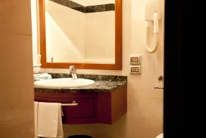 Hotel Jolly - Image 5