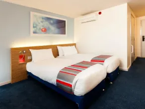 HOTEL TRAVELODGE NEWCASTLE UNDER LYME - Image 3