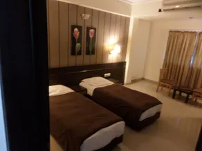 Aura Hotel - Image 2