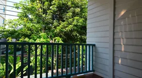 La Moon Hostel - Image 2