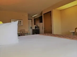 Hospitality Inn - Jacksonville - Image 5