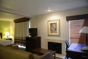 Hawthorn Suites by Wyndham Dallas / Love Field Airport - Image 4