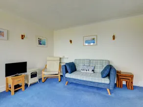 Cozy Holiday Home in Swanage With Balcony - Image 2