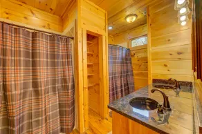 The Wandering Wilscot Lodge by Escape to Blue Ridge - Image 4